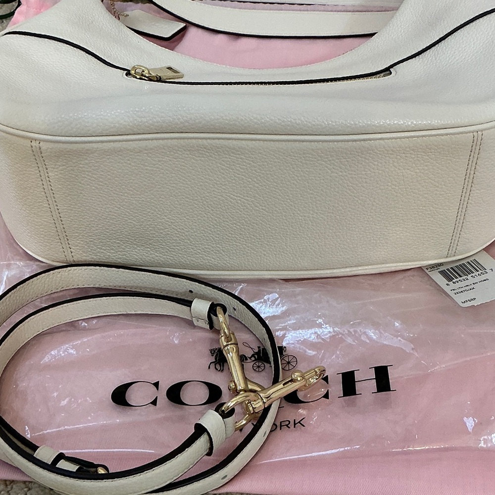 NWT- Coach Cream/Chalk Harley Leather Shoulder Bag - Picture 6 of 7